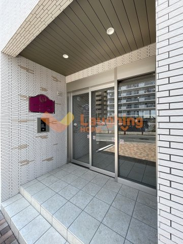 レオクラージュ試験場前のエントランス|毎日通るエントランスはこのようになっています