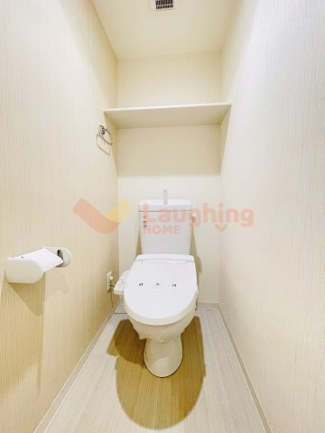 レオクラージュ試験場前のトイレ|落ち着いた色調のトイレです