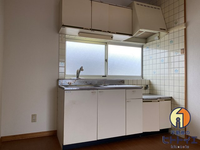 メゾンイタリアのキッチン|キッチンにも窓があるので明るいです