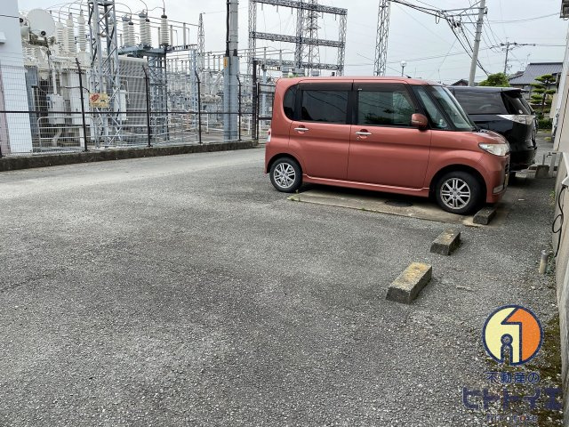 メゾンイタリアの駐車場|駐車場があります