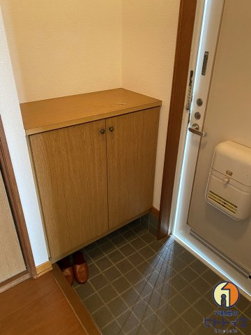 メゾンイタリアの玄関|収納もある玄関です