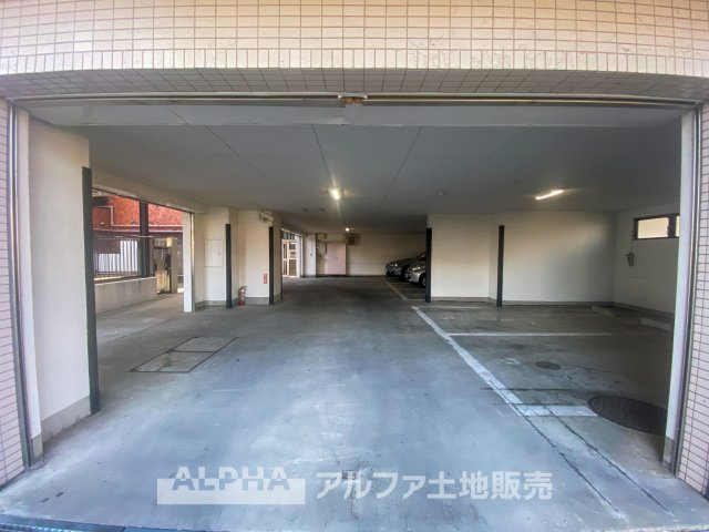 グリーンパーク西八王子の駐車場