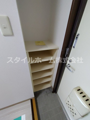 【玄関】 | グリーンヒル9 | 別部屋写真です。