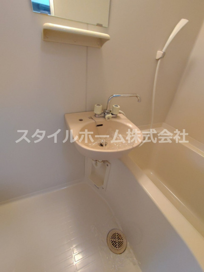 【洗面所】 | グリーンヒル9 | 別部屋写真です。
