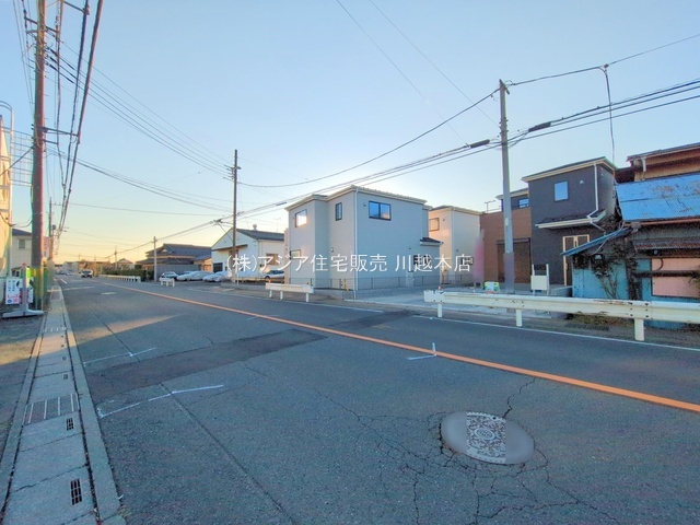 月々７万円台～　新築戸建　川越市山田第7の前面道路含む現地写真|1号棟　前面道路9.6ｍ公道に8ｍ以上の接道！