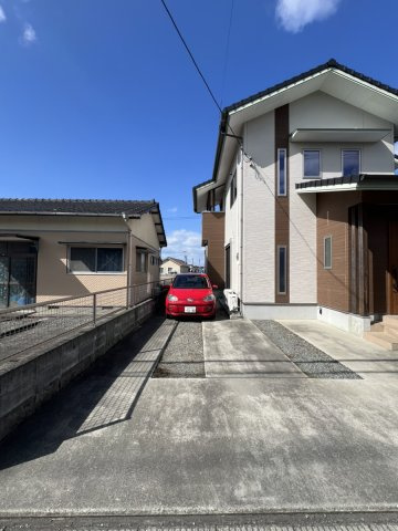 松崎町戸建の駐車場