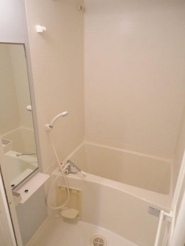 トラッド美里Ａの浴室