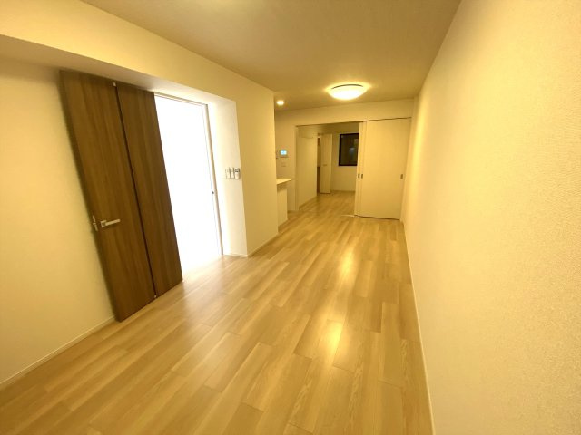 ソラリエＢの居間・リビング