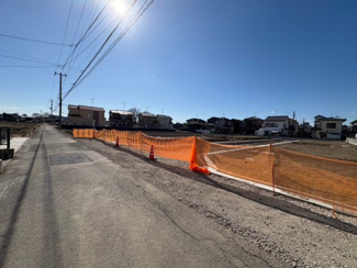 【前面道路含む現地写真】