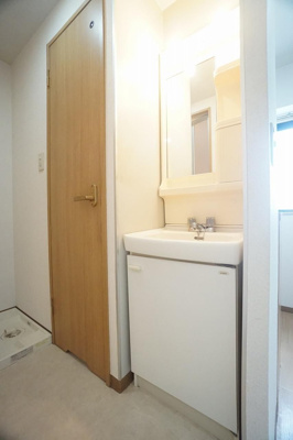 【洗面所】 | リヴェール和白H10 | 別号室の写真になります。現況優先。