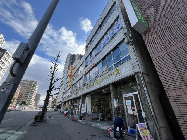 伊正マンションビル