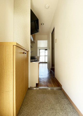 フィネス佐古の玄関