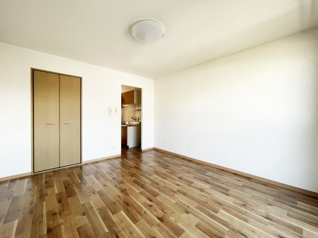 フィネス佐古の居間・リビング