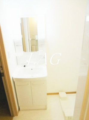 【洗面所】 | スカイシティ四つ木 | 独立洗面台です。