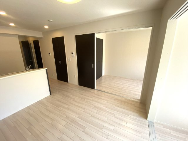 パームコート長尾の居間・リビング