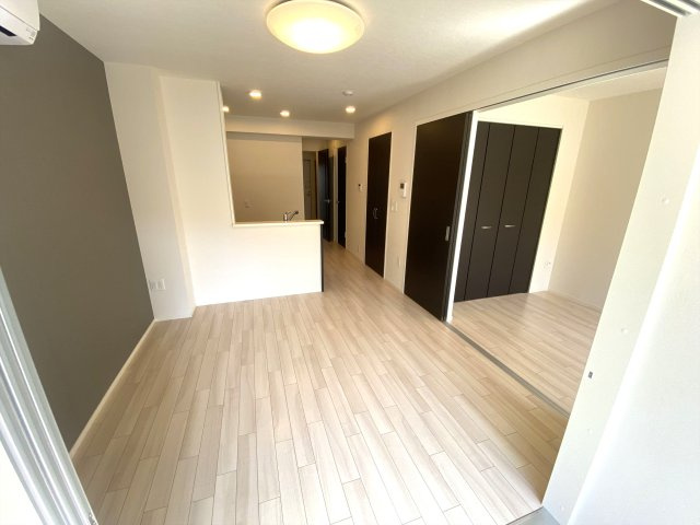 パームコート長尾の居間・リビング