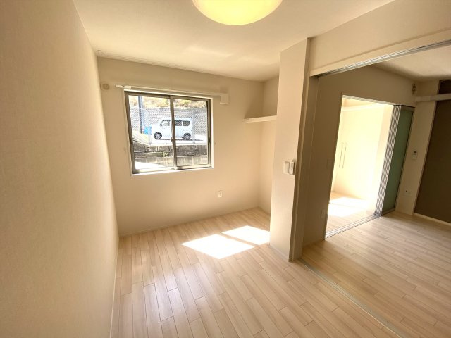 パームコート長尾の居間・リビング