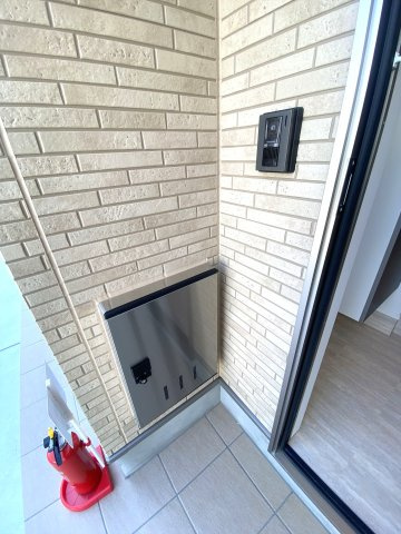 パームコート長尾の玄関