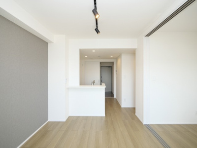 【居間・リビング】 | Live Flat塚本新北野 | ゆったり過ごせる居間です