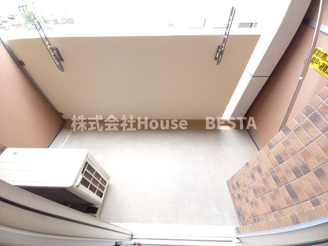 プレサンス三宮ルミネスのバルコニー