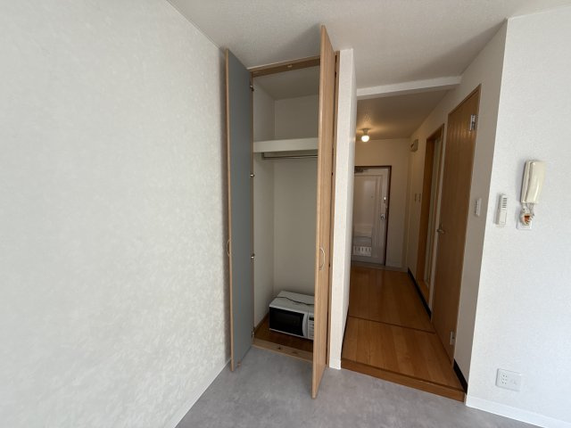 姫西ハイツの収納