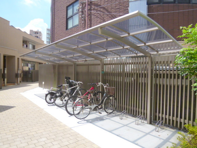 豊島区高田１丁目の賃貸マンションのその他共用部分|★屋根付き駐輪場★