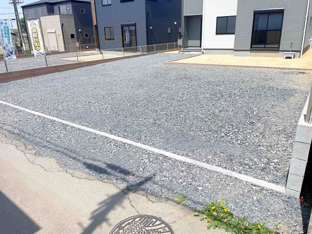 第1石岡市北府中　新築戸建て　3号棟の駐車場|4台駐車できるカースペース！