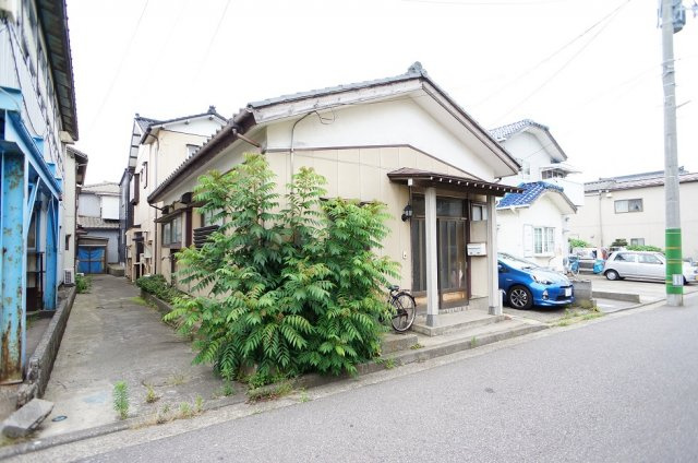 山の下町丸山貸家の外観