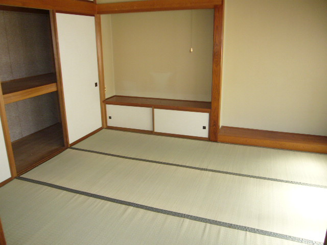 山の下町丸山貸家の居間・リビング|リビングです