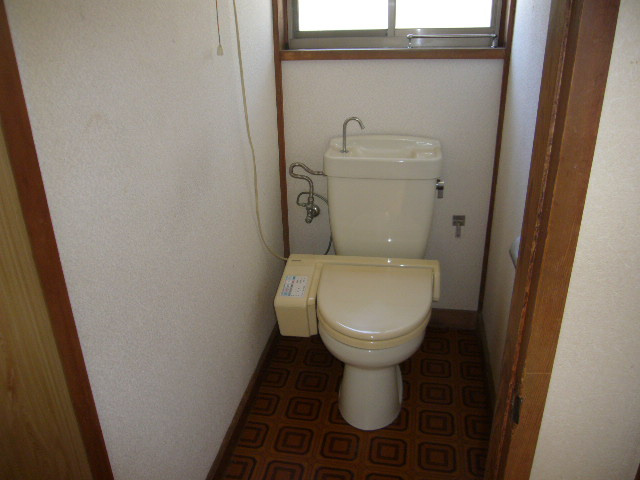 山の下町丸山貸家のトイレ|ウォッシュレット付