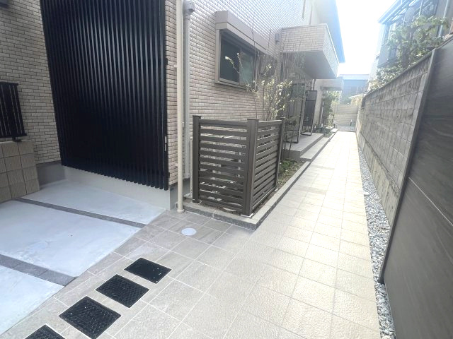 【エントランス】 | アパルトマン岡本