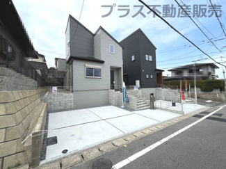 【外観】 | 現地写真。同じ物件を見るなら、プラス不動産販売にお任せ下さい。