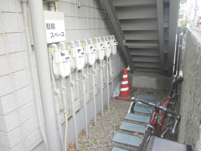 パインビレッジのロビー|★駐輪スペースあり★
