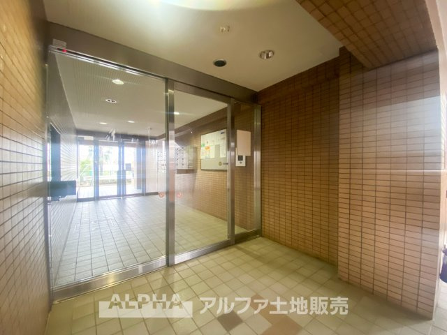 リバーサイド国立のエントランス