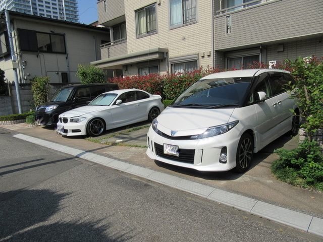 アークボヌールの駐車場