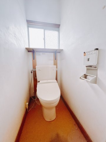 【中古戸建】安中市原市のトイレ|白を基調としたトイレ♪