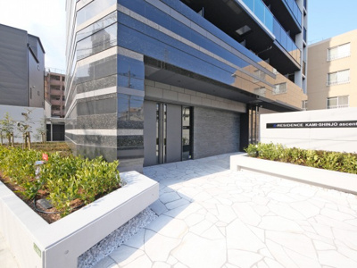 【エントランス】 | S-RESIDENCE上新庄ascent | 落ち着いたエントランスです