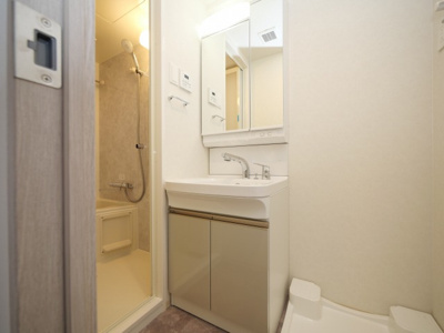 【独立洗面台】 | S-RESIDENCE上新庄ascent | 独立洗面台、小物を置くことができて便利です