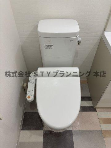 仲介手数料０円！アクアヒルズのトイレ