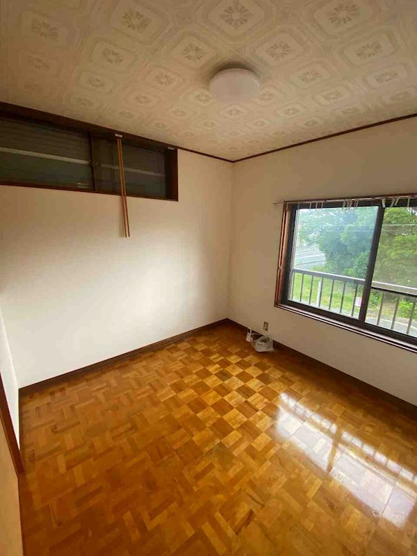 江島町貸家の寝室