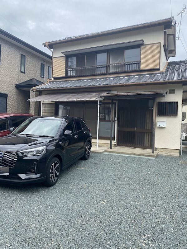 江島町貸家の外観