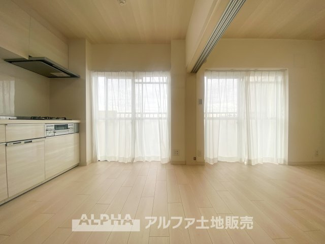 立川羽衣町住宅2号棟の居間・リビング