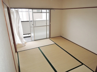 加島第2マンションの寝室