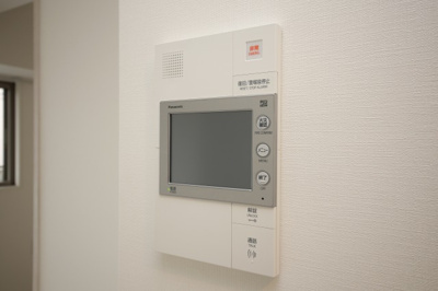 【セキュリティ】 | リヴェント福島野田 | モニター付きインターホンです