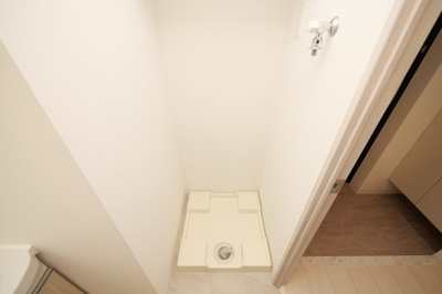 【設備】 | リヴェント福島野田 | 洗濯機置き場です