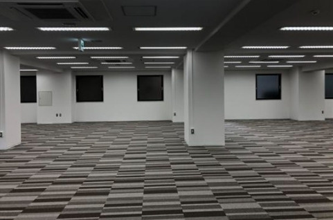 緑地公園ビルの内装|内装は落ち着いています