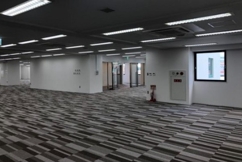 緑地公園ビルの内装|きれいな内装です