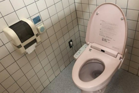 緑地公園ビルのトイレ|トイレもきれいです