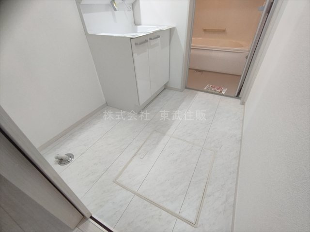 【脱衣所】 | 狭山市狭山　全4棟　2号棟 | 洗面室