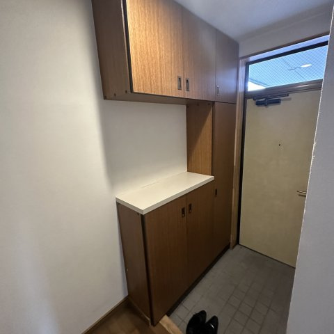 レジデンスＳＡＴＯＨの玄関